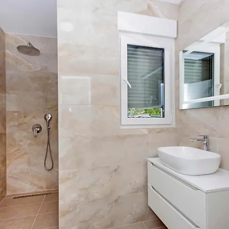 Sunset Apartamento Makarska