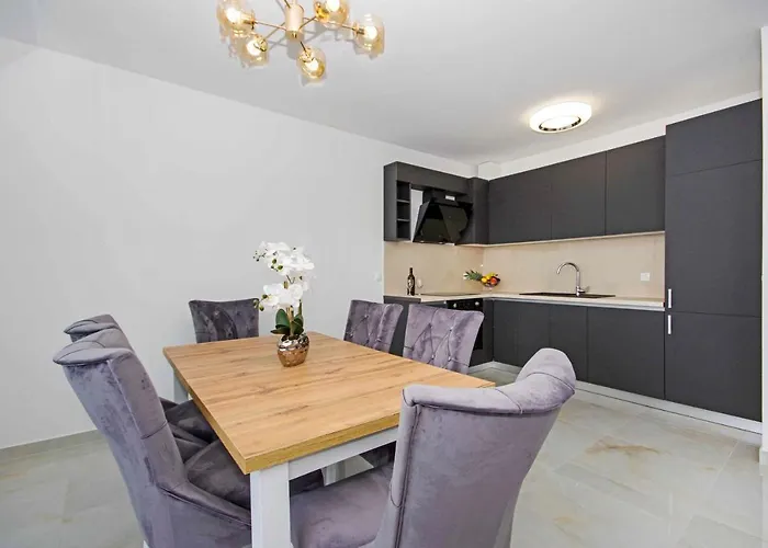 Sunset Апартаменти *